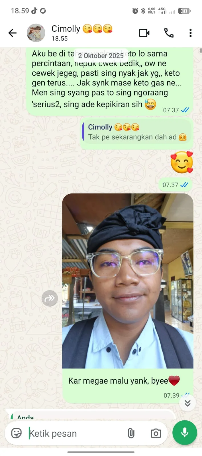 Foto pertama Coco yang dikirim ke Oki